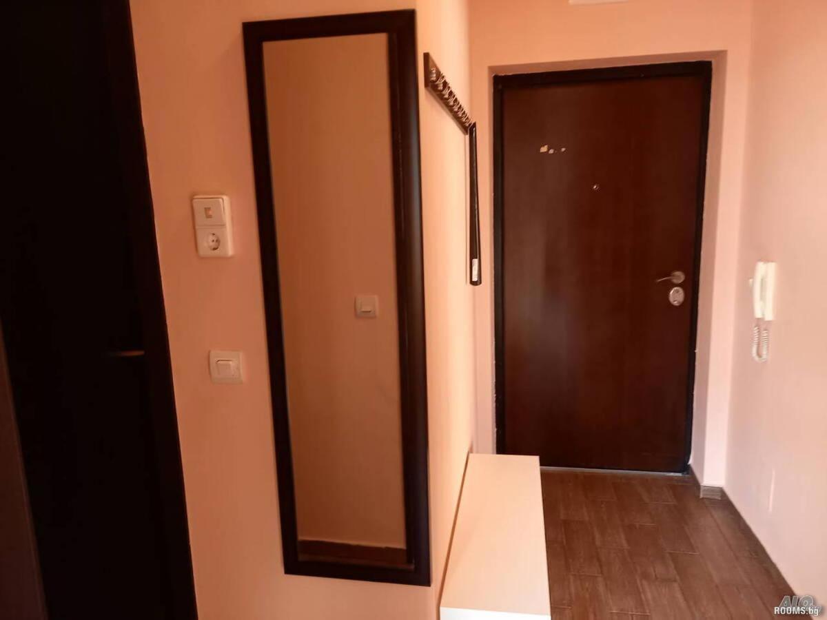 Апартамент Романтика Varna Extérieur photo